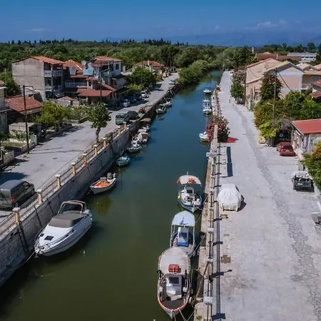Pine Tree Family House Apartment Lefkimmi (Corfu)