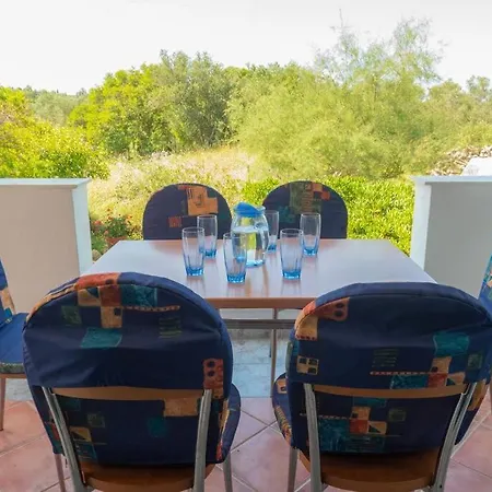Apartment Pine Tree Family House Lefkimmi (Corfu)