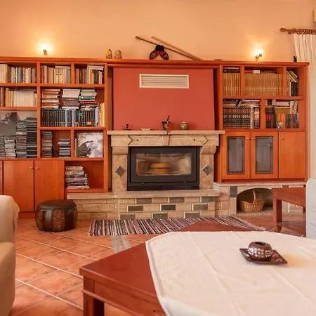 Daire Pine Tree Family House Lefkimmi (Corfu)