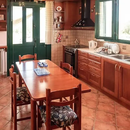 Pine Tree Family House Daire